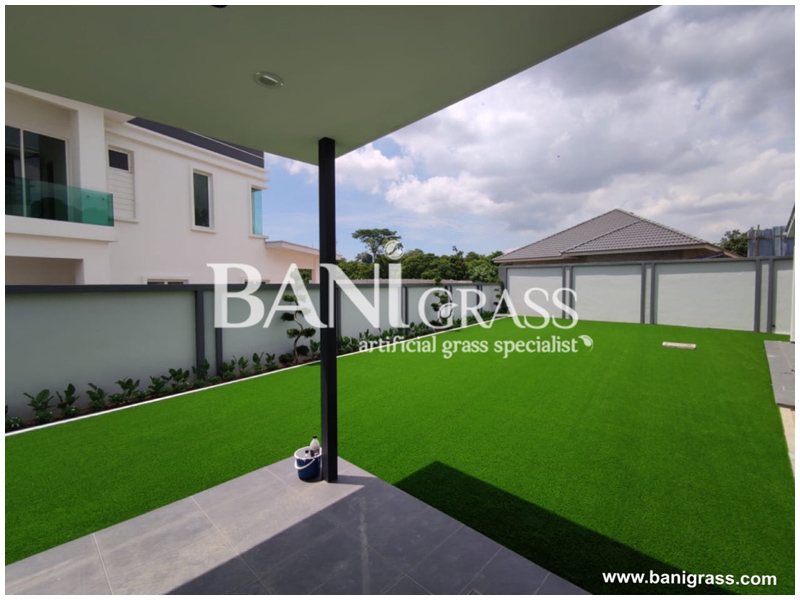 Projek Laman Besar 1